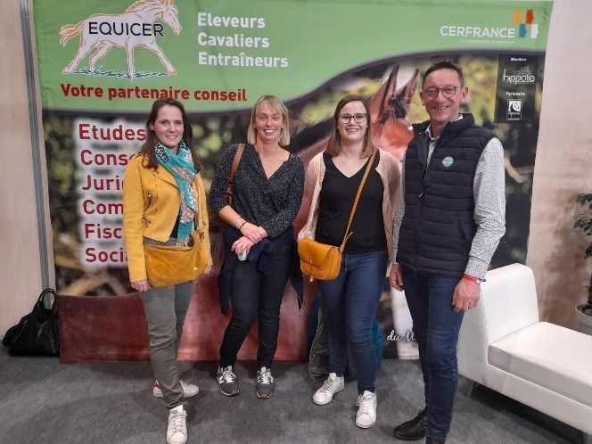 L'équipe Equicer du Cerfrance Rhône & Lyon sur le stand au salon EquitaLyon
